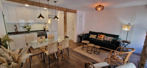 Cimadevilla Apartment | Cimadevilla Playa - Pisazo 6 o 7 pax en pleno centro - VUT-3951-AS