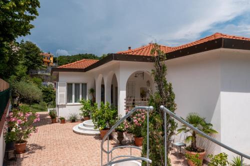 La Foce House | Cinque terre affittacamere Atelier ouvert!