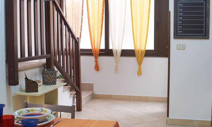 Corso dei Mille - Sant'Erasmo Apartment | CIR: 19082053C205298 Palermo historical center apartment short term rentals