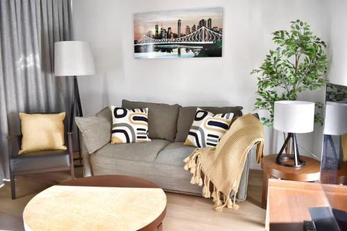 Brisbane Central Business District Apartment | City Centre Comfort, Style and Convenience