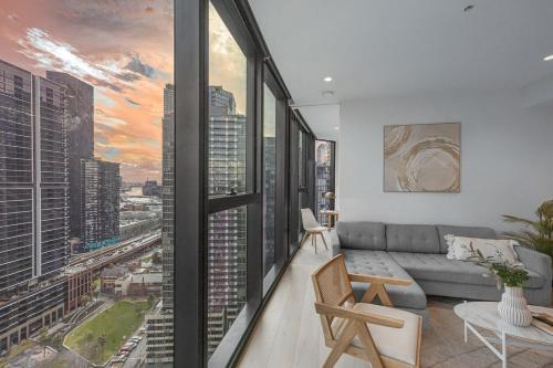 Southbank Apartment | City lights & Casino nights