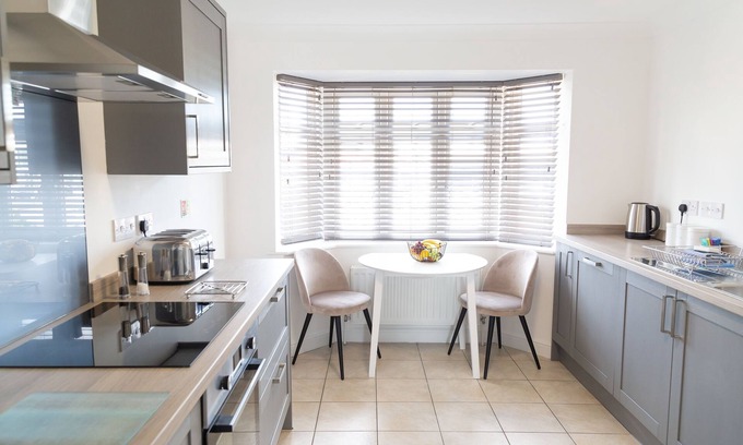 Cambridge Apartment | Citystay - Franklin House