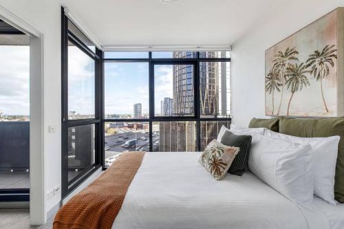 Southbank Apartment | Clarendon Rise - Easy City Living near Crown and Yarra