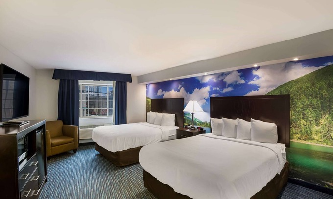 Downtown Syracuse Hotel | Clarion Pointe Downtown