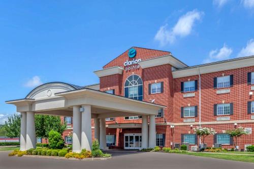 Sulphur Springs Hotel | Clarion Pointe Sulphur Springs
