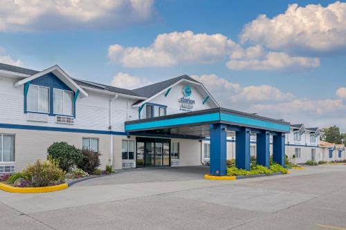 Jasper Hotel | Clarion Pointe