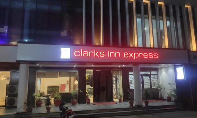 Jammu Hotel | Clarks Inn Express, Jammu