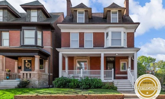 St. Louis House | Classic 7BR CWE Home | 3rd Floor Suite/ABODEbucks