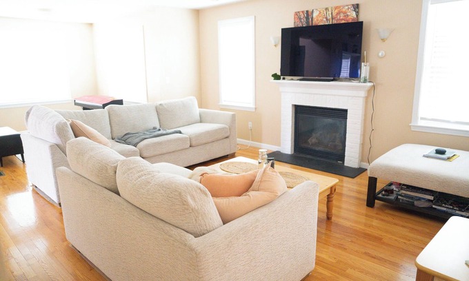Cherry Valley House | Clean Cozy 1-BR 1BA Guest Room in Worcester
