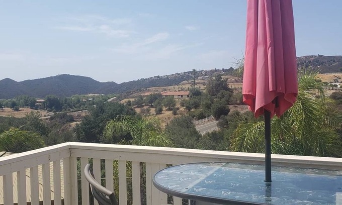 Murrieta Apartment | Clear your mind in the country/minutes 2 the city