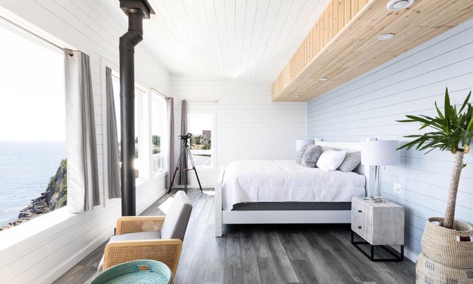 Saint Michaels House | Cliffs Edge Retreat