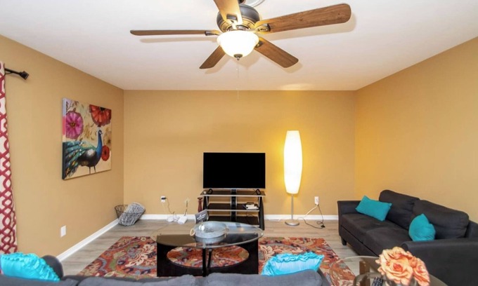 Little Rock House | Clint's Flat A- Perfectly Equipped For Long Stays