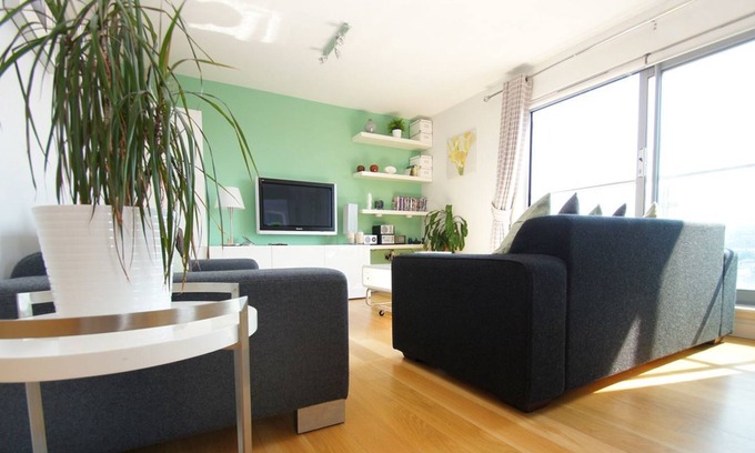 Brighton City Centre Cottage | Clock Tower 2 Central by Brighton Holiday Lets
