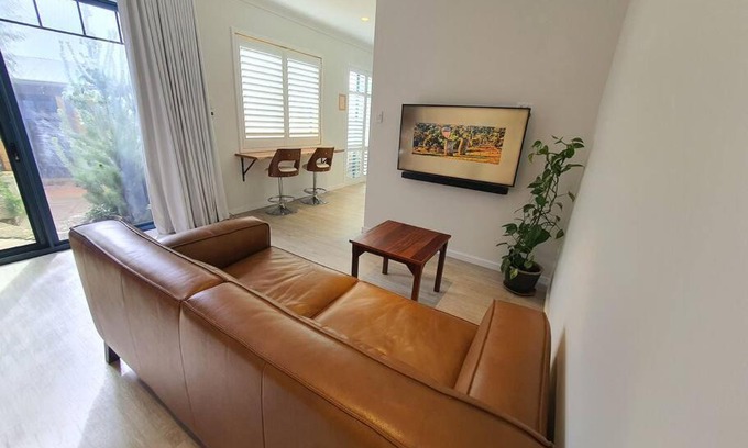 Gnarabup House | Close