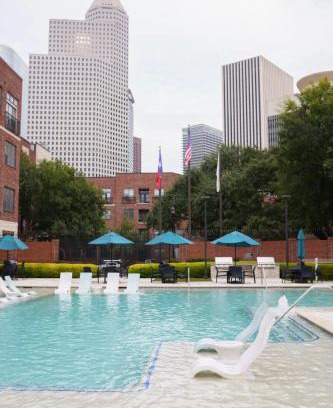 Montrose Apartment | Close to Convention Center & Stadiums