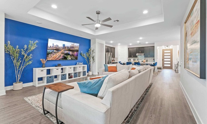 Austin House | Close to CotA & Downtown | Spacious & Luxe | 4BR