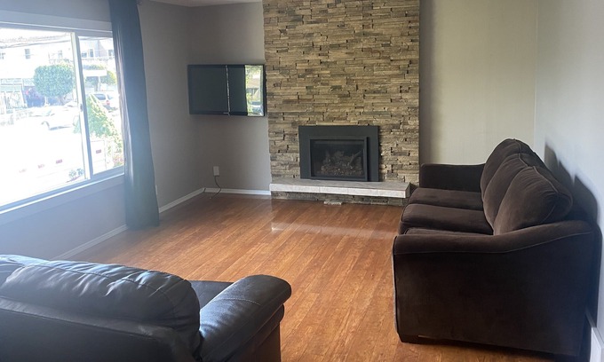Kamloops House | Close to downtown