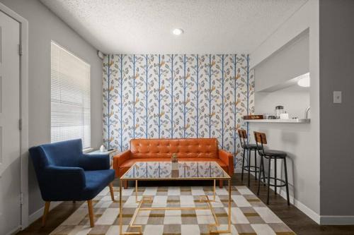 Hancock Apartment | Close to Downtown Fast Wi-Fi Parking Pool