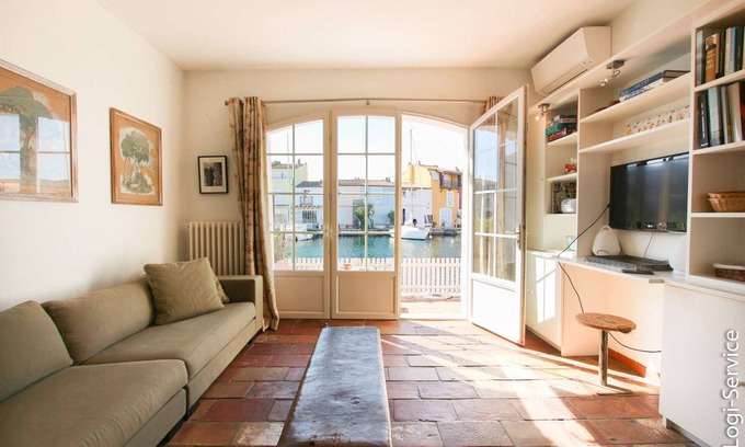 Port Grimaud House | Close to the beach 2 houses 11 persons et mooring