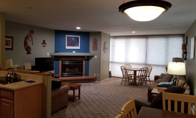 Copper Mountain Village Condo | Closest building to the main lift.