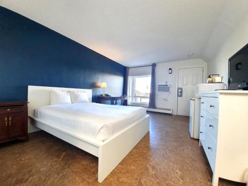 Whitecourt Hotel | Cloud 9 Inn
