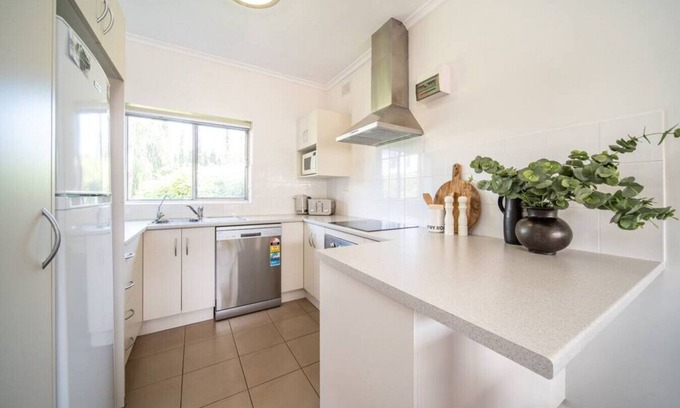 North Adelaide Apartment | Clouds on Francis-Ne · ★Clouds on Francis★Near Melb St✔︎Wifi✔︎Nespresso✔︎