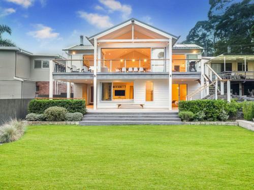 Hyams Beach House | Coast at Hyams Beach