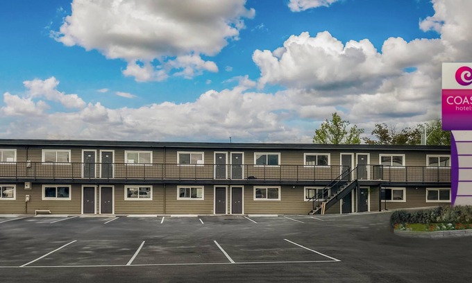 Okanagan-Similkameen Hotel | Coast Penticton Hotel