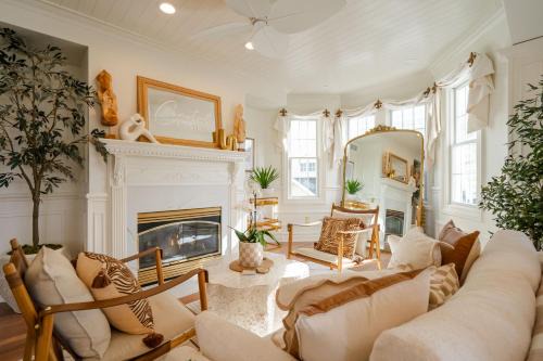 North End Hotel | Coastal Chateau