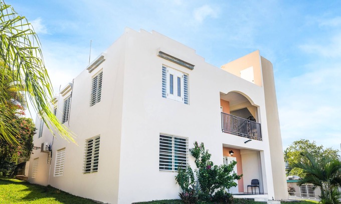 Coto House | "Coastal Vacations at Colinas del Atlantico: Your Perfect Retreat!"