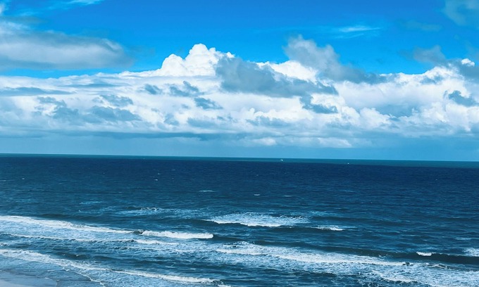 Ortona Park Condo | Coastal Waves Ocean View Studio condo