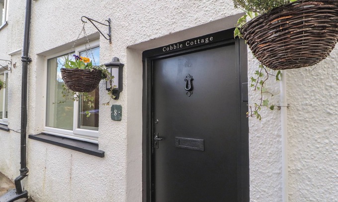 Keswick Cottage | COBBLE COTTAGE, family friendly, character holiday cottage in Keswick