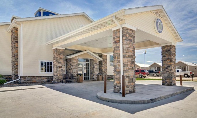 Big Lake Hotel | Cobblestone Inn & Suites - Big Lake