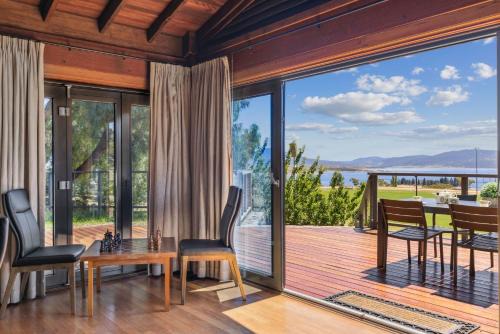 Jindabyne House | Coco's Place