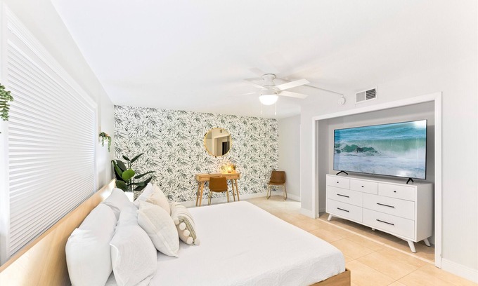 Avon By The Sea Condo | Cocoa Beach Club by Happy Palm Stays