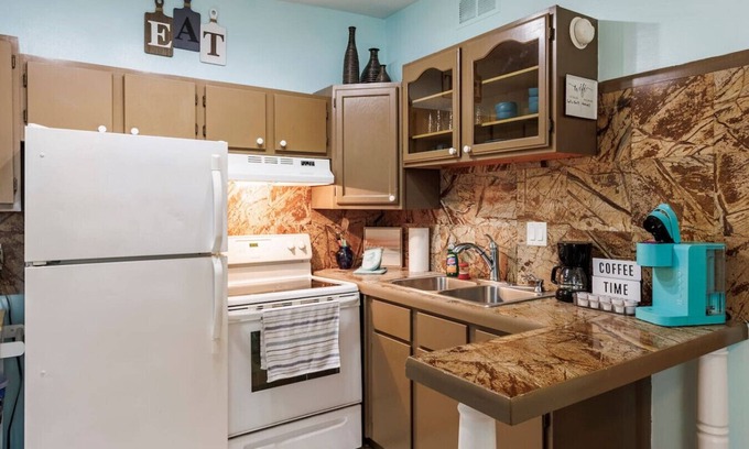 Cocoa Beach Condo | Cocoa Beach Condo - Steps to the Beach