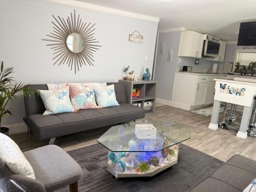 Cocoa House | Cocoa, Beach house-2