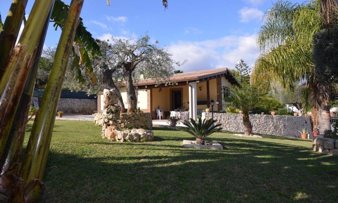 Gallina Villa | COCUS-HOUSE villa di lusso a 300 metri dal mare