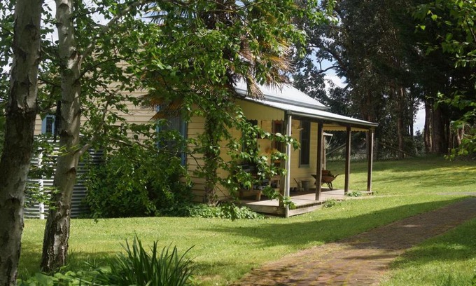Wooragee Bed & Breakfast | Colby Cottages, Wooragee near Beechworth