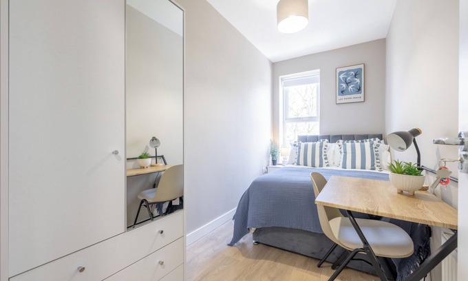 Coleraine Apartment | Coleraine, Northern Ireland - River Bann Rooms (Room 3)