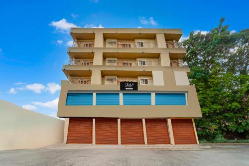 Arpookara Hotel | Collection O Kottayam Near Caritas Hospital