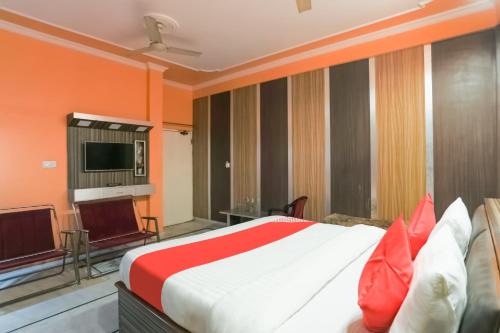 Sitapur Hotel | Collection O Nimisha Jail Rd