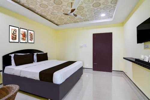 Srikakulam Hotel | Collection O Rama Lakshmana Junction Srikakulam