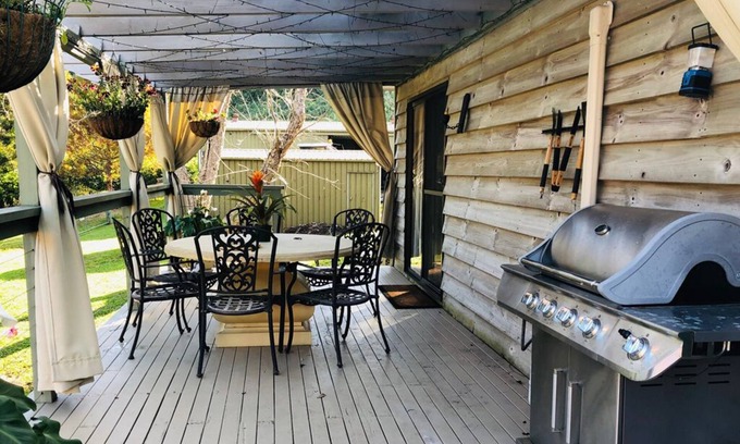Federal House | Collett Cottage - Byron Hinterland Rural Retreat