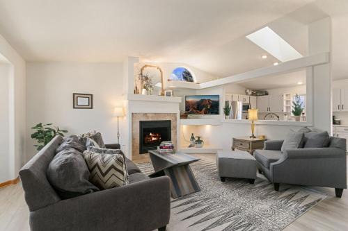 Loveland House | Colorado Mountain Retreat - Easy access to RMNP!