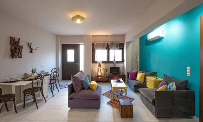 Vathianos Kampos Apartment | Colored Dreams - Cozy Apartment in Olive Field