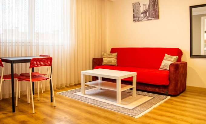 Izmir City Centre Apartment | Colorful and Central Flat near Kulturpark Izmir