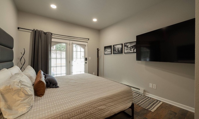 Winter Park Hotel | Come experience The Marmot Room at Winter Park's only luxury boutique hotel!