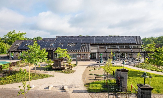 Witteveen House | Comfort 8-person bungalow in the holiday park Landal Orveltermarke
