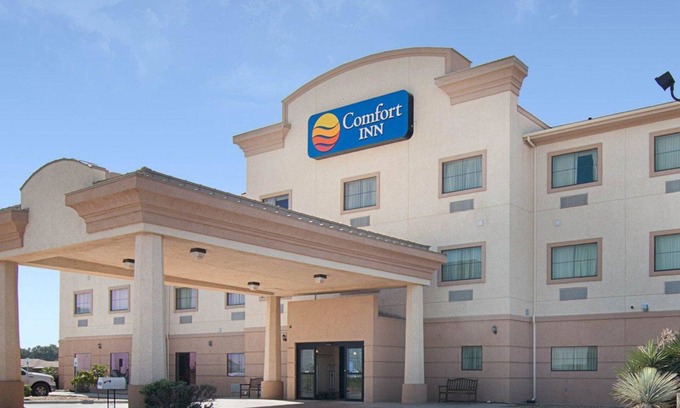 Stanton Hotel | Comfort Inn I-20 Midland Stanton